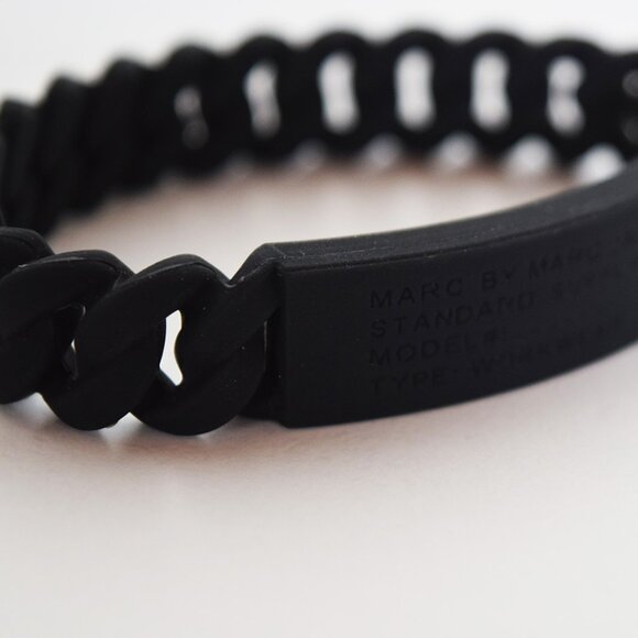 Marc Jacobs Rubber Silicone Bracelet in Black - Picture 6 of 6
